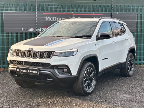 A null JEEP COMPASS 1.3L TRAILHAWK 5d AUTO 240 BHP GET A FINANCE QUOTE ON OUR WEBSITE!