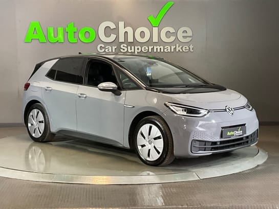 A null VOLKSWAGEN ID.3 Pro Performance 58kWh Family Hatchback 5dr Electric Auto (204 ps) *1 OWNER,