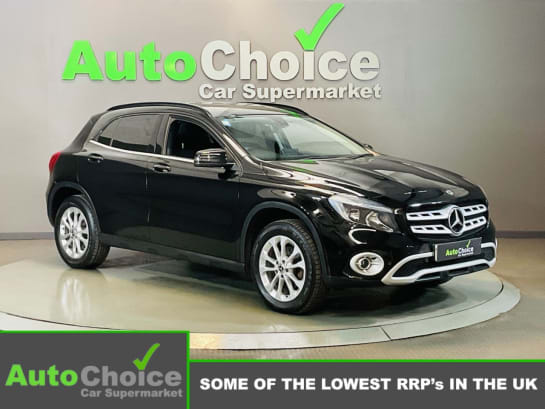 A null MERCEDES-BENZ 180 1.6 GLA200 SE (Executive) SUV 5dr Petrol Manual Euro 6 (s/s) (156 ps) *UPTO