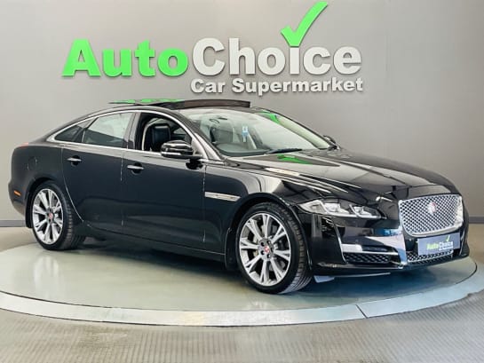 A null JAGUAR XJ 3.0d V6 Portfolio Saloon 4dr Diesel Auto Euro 6 (s/s) (300 ps) *ULEZ, UPTO