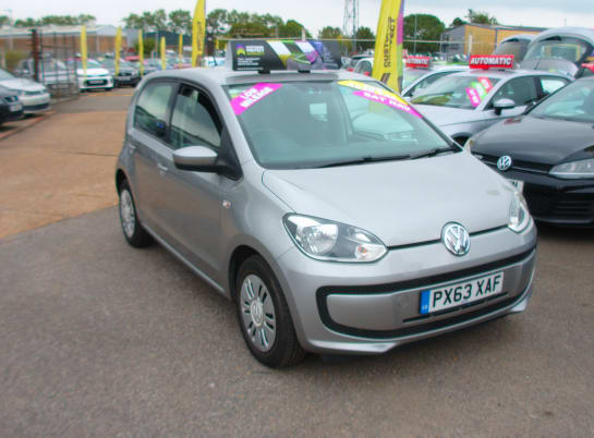 A 2014 VOLKSWAGEN UP MOVE UP