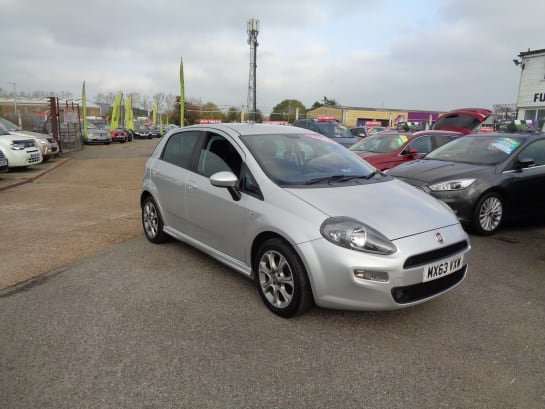 A null FIAT PUNTO 1.2 GBT 5-Door