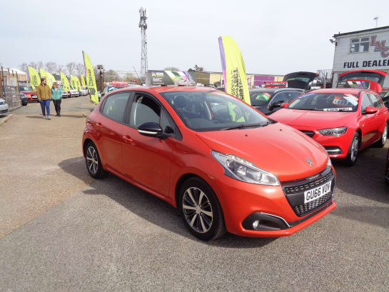 A null PEUGEOT 208 1.2 PURETECH ACTIVE DESIGN MENTHOL 5-Door