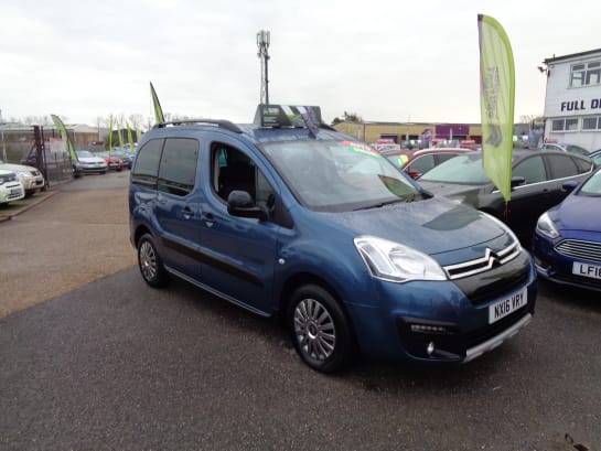 A null CITROEN BERLINGO MULTISPACE 1.6 AUTOMATIC BLUEHDI XTR ETG6 5-Door