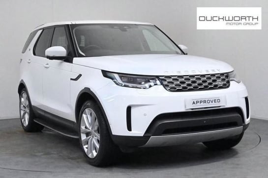 A 2021 LAND ROVER DISCOVERY SE