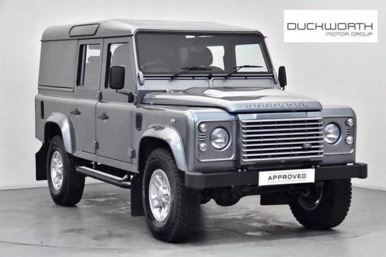 A 2016 LAND ROVER DEFENDER 110 TD XS UTILITY WAGON