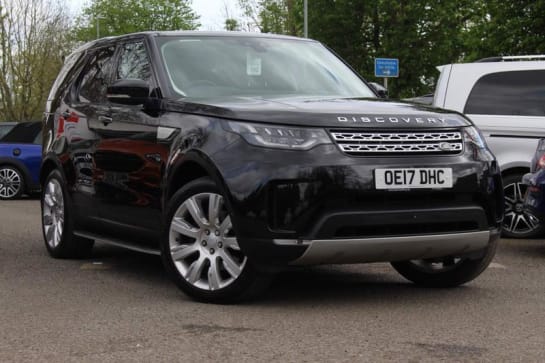 A 2017 LAND ROVER DISCOVERY SD4 HSE LUXURY