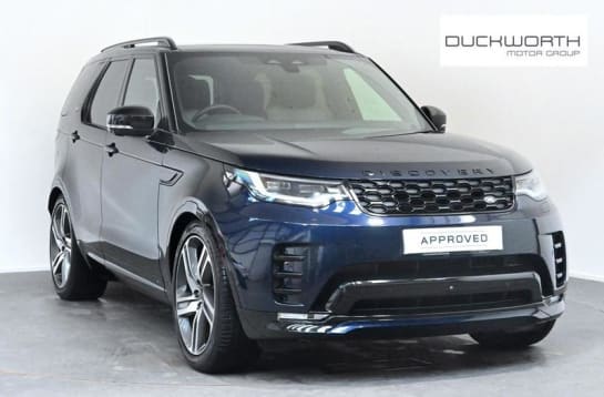 A 2021 LAND ROVER DISCOVERY R-DYNAMIC HSE