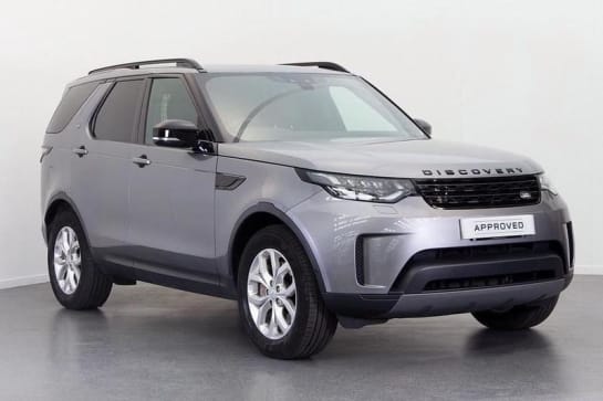 A 2019 LAND ROVER DISCOVERY SD6 COMMERCIAL SE