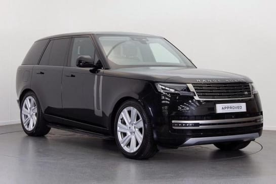 A 2022 LAND ROVER RANGE ROVER HSE