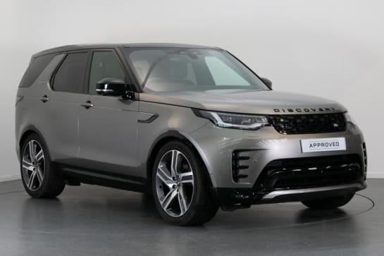 A 2022 LAND ROVER DISCOVERY R-DYNAMIC HSE