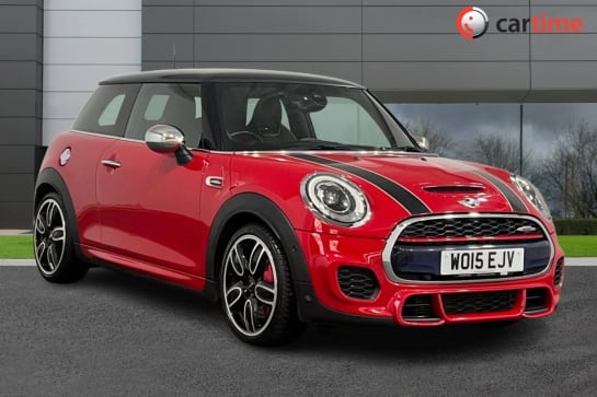 A 2015 MINI HATCH JOHN COOPER WORKS 2.0 3d 228 BHP Â£11,000 Upgraded Extras, CHILI Pack, Media Pack XL, Reverse Camera, Half Leather Chili Red, Half Leather