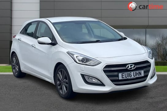 A 2016 HYUNDAI I30 1.6 CRDI PREMIUM 5d 134 BHP 7in Touchscreen, Reverse Camera, Satellite Navigation, Heated Seats, Bluetooth 17-Inch Alloy Wheels, Polar White