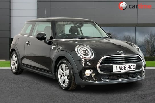 A 2019 MINI HATCH COOPER 1.5 COOPER CLASSIC 3d AUTO 134 BHP 6.5in Display, Air Conditioning, 16in Alloys, LED Headlights, DAB / Bluetooth Midnight Black, 15In Alloy Wheels