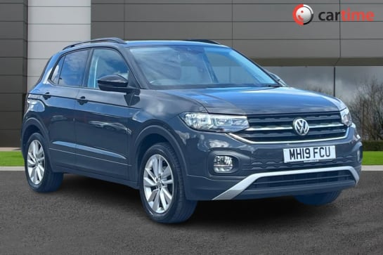 A 2019 VOLKSWAGEN T-CROSS 1.0 SE TSI 5d 114 BHP 8in Touchscreen, Apple CarPlay / Android Auto, Cruise Control, Air Conditioning, Bluetooth / USB 17in Alloys /