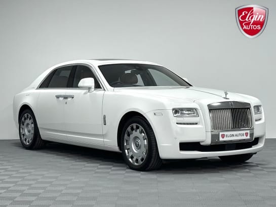 A null ROLLS-ROYCE GHOST 6.6 V12 Auto ( 563 bhp )