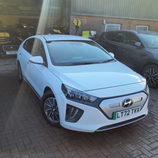 A null HYUNDAI IONIQ PREMIUM 5d 135 BHP 6 MONTHS WARRANTY ALL ELECTRIC