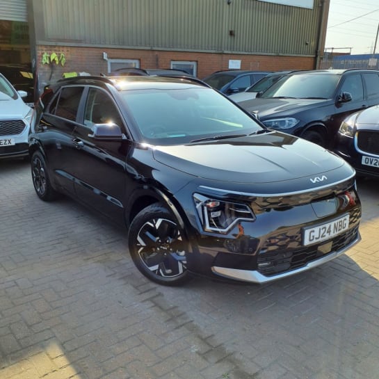 A 2024 KIA NIRO 4 5d 202 BHP MUST BE SEEN LIKE NEW