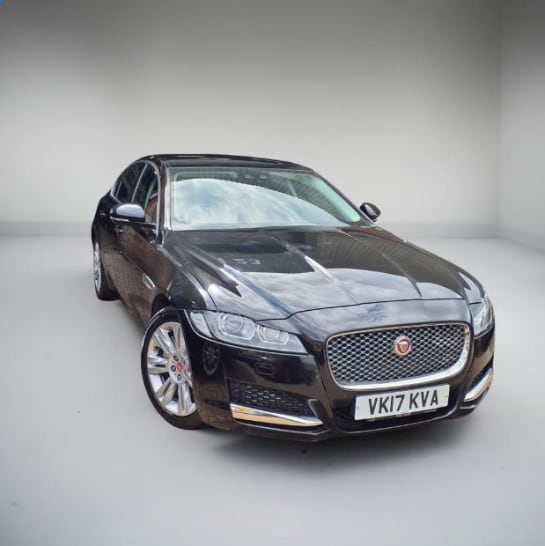 A 2017 JAGUAR XF 2.0d Portfolio Saloon 4dr Diesel Auto Euro 6 (s/s) (180 ps) 6 MONTHS WARRAN