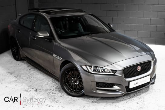 A null JAGUAR XE 2.0 R-SPORT 4d 161 BHP / STUNNING CAR!