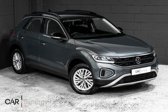 A null VOLKSWAGEN T-ROC 1.5 TSI Life SUV 5dr Petrol DSG Euro 6 (s/s) (150 ps) / STUNNING CAR!