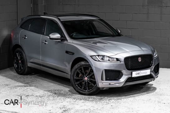 A null JAGUAR F-PACE 2.0 D180 Chequered Flag SUV 5dr Diesel Auto AWD Euro 6 (s/s) (180 ps) / STU