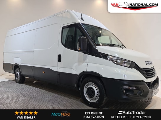 A 2022 IVECO DAILY 35S14VB