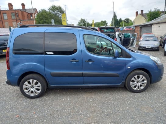 A null CITROEN BERLINGO MULTISPACE 1.6 HDI XTR 5d 91 BHP *FOR FINANCE VISIT OUR WEBSITE*