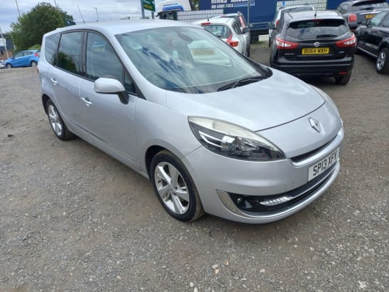 A 2013 RENAULT GRAND SCENIC 1.6 VVT Dynamique TomTom MPV 5dr Petrol Manual Euro 5 (110 ps)