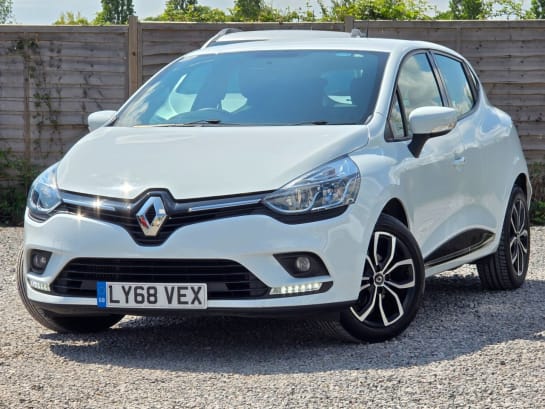 A null RENAULT CLIO 0.9 TCe Play Hatchback 5dr Petrol Manual Euro 6 (s/s) (75 ps) DOCUMENTED HI