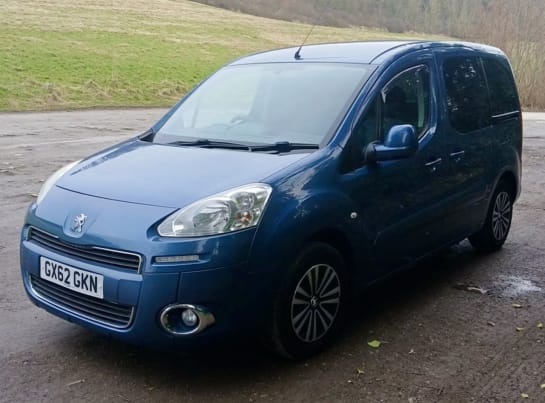 A null PEUGEOT PARTNER TEPEE 1.6 HDi Tepee S MPV 5dr Diesel EGC (s/s) (125 g/km, 92 bhp)