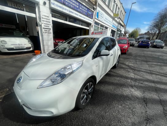 A null NISSAN LEAF TEKNA 5-Door