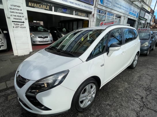 A null VAUXHALL ZAFIRA TOURER EXCLUSIV 5-Door