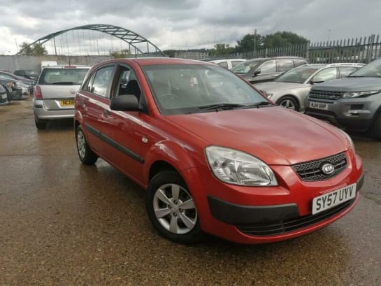 A 2007 KIA RIO CRDI ICE