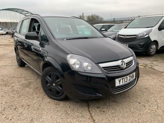 A null VAUXHALL ZAFIRA 1.6 16V Exclusiv Euro 5 5dr