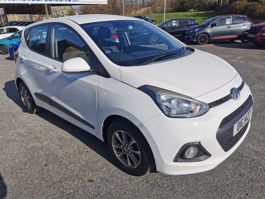 A null HYUNDAI I10 1.2 Premium Hatchback 5dr Petrol Auto Euro 5 (87 ps)