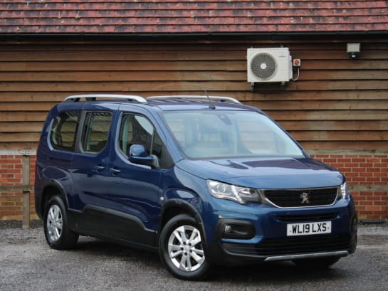 A null PEUGEOT RIFTER 1.5 BlueHDi Allure Long 7 SEATER EAT AUTO MPV
