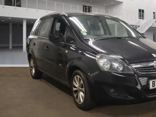 A 2013 VAUXHALL ZAFIRA 1.8 16V Design MPV 5dr Petrol Manual Euro 5 (120 ps)