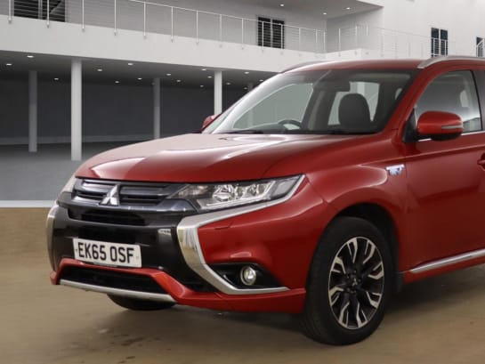 A 2015 MITSUBISHI OUTLANDER 2.0h 12kWh GX4h SUV 5dr Petrol Plug-in Hybrid CVT 4WD Euro 6 (s/s) (200 ps)