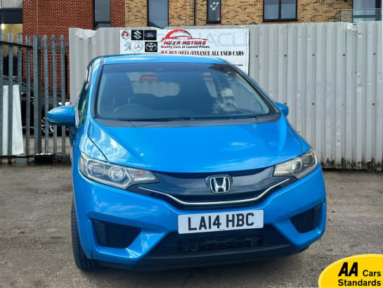 A 2014 HONDA FIT 1.5 i-VTEC ES Plus Hatchback 5dr Petrol CVT Euro 5 (99 ps)