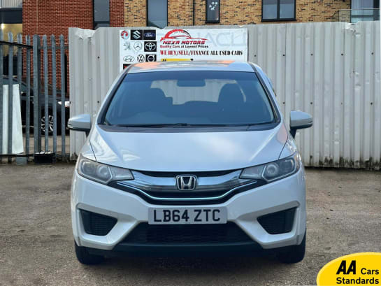 A 2015 HONDA JAZZ