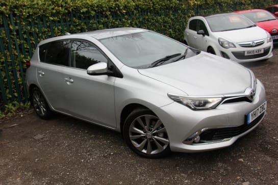 A null TOYOTA AURIS 1.2 VVT-i Excel Hatchback 5dr Petrol Manual Euro 6 (s/s) (Safety Sense) (11