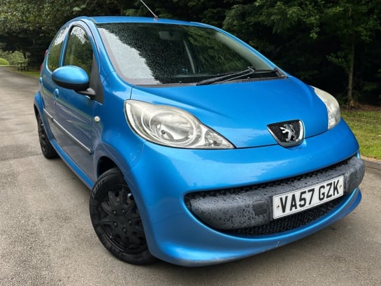 A null PEUGEOT 107 1.0 URBAN 5d 68 BHP 3 OWNERS, RADIO/CD PLAYER