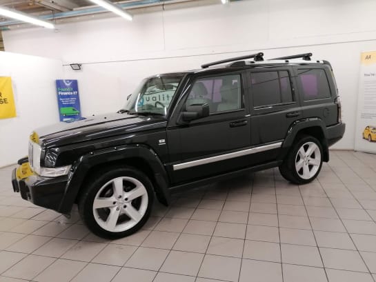 A 2007 JEEP COMMANDER V6 CRD LIMITED