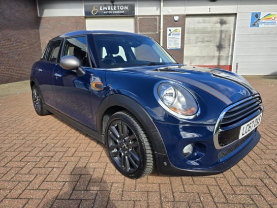 A 2017 MINI HATCH 1.5 Cooper Seven Hatchback 5dr Petrol Manual Euro 6 (s/s) (136 ps)