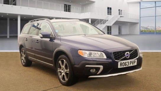 A null VOLVO XC70 2.4 D5 SE Lux Estate Diesel Geartronic AWD 5dr - Just 38,195 Miles from New