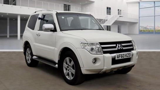 A null MITSUBISHI SHOGUN 3.2 DI-DC Warrior SUV Diesel Auto 4WD Euro 4 SWB 3dr - 72,613 Miles from Ne