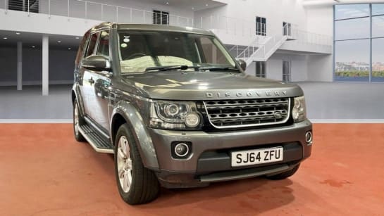 A null LAND ROVER DISCOVERY 4 3.0 SD V6 SE Tech SUV Diesel Auto 4WD (s/s) 5dr - Just 65,000 Miles from Ne