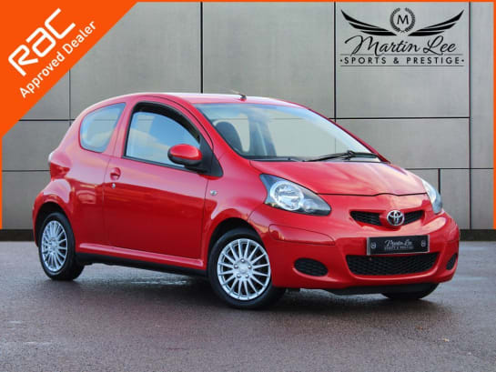 A null TOYOTA AYGO 1.0 VVT-i + Hatchback 3dr Petrol MultiMode Euro 4 (67 bhp) 12 MONTHS MOT