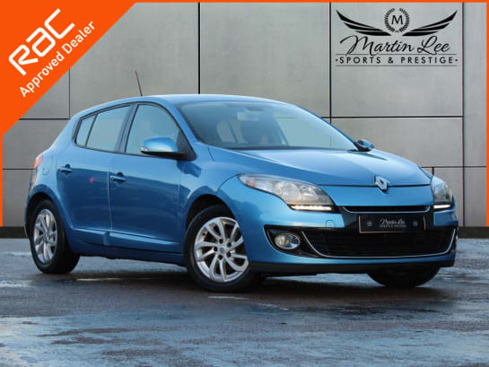 A null RENAULT MEGANE 1.5 dCi Dynamique TomTom Hatchback 5dr Diesel Manual Euro 5 (110 ps) DIRECT